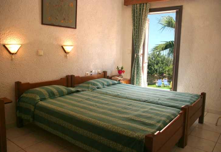 1 Bedroom Apartment with Garden View