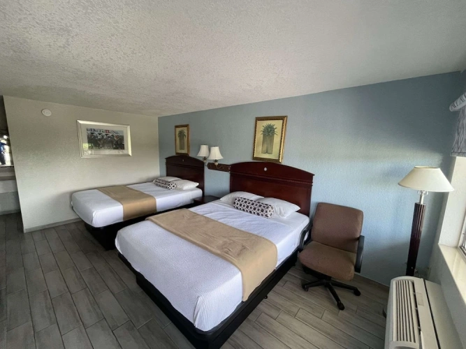 Standard Quadruple room