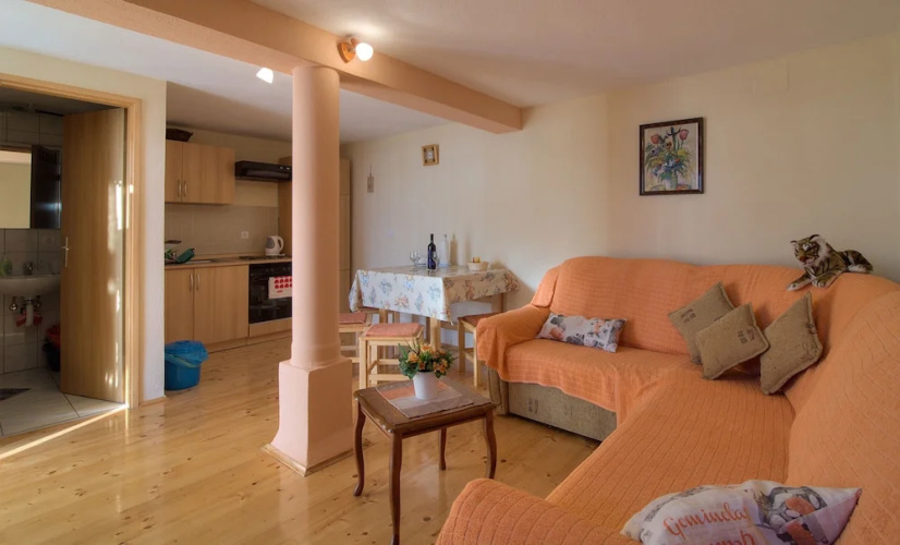 Holiday House