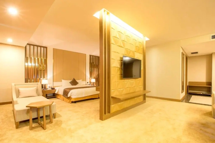 Executive Suite
