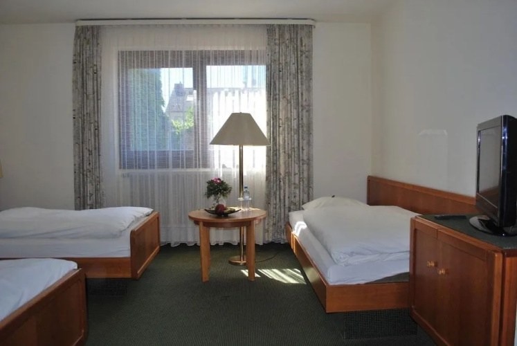 Hotel Rheingauer Tor