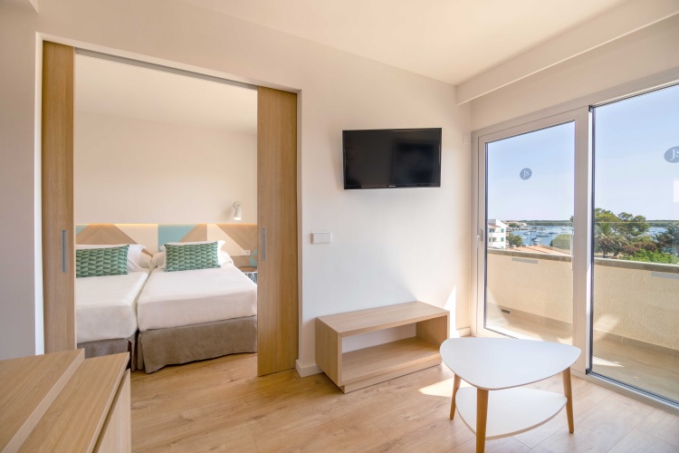 JS Portocolom Suites photo 8