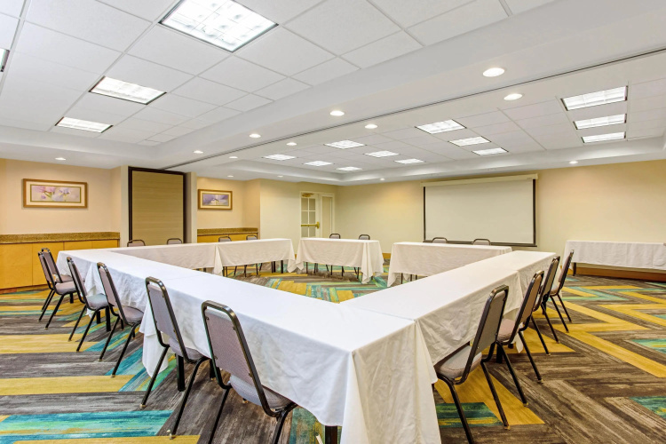 La Quinta Inn & Suites Orlando I Drive/Conv Center photo 16