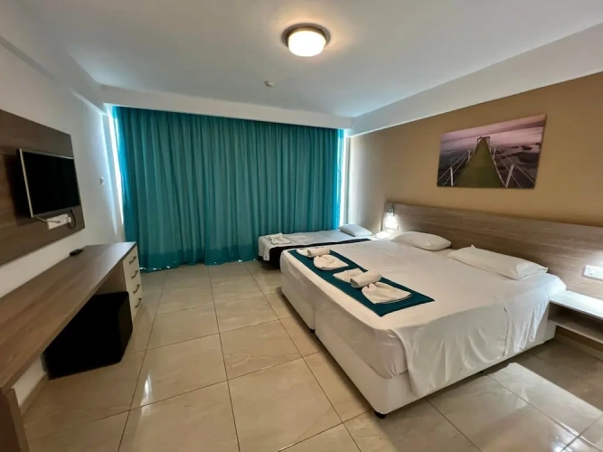 Standard Triple room with balcony