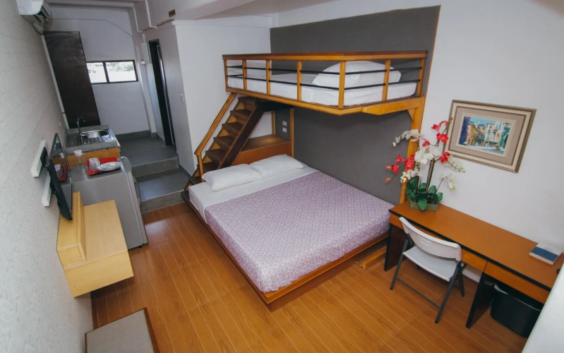 Deluxe Family Suite