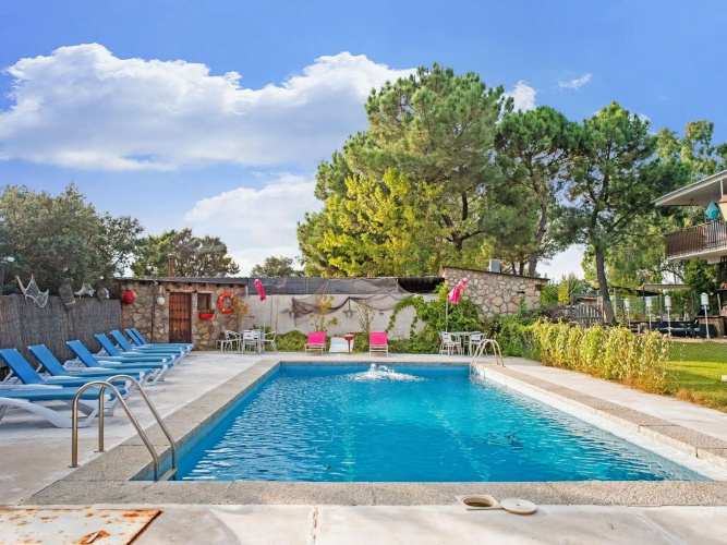 Rural apartment in Galapagar with bubble bath