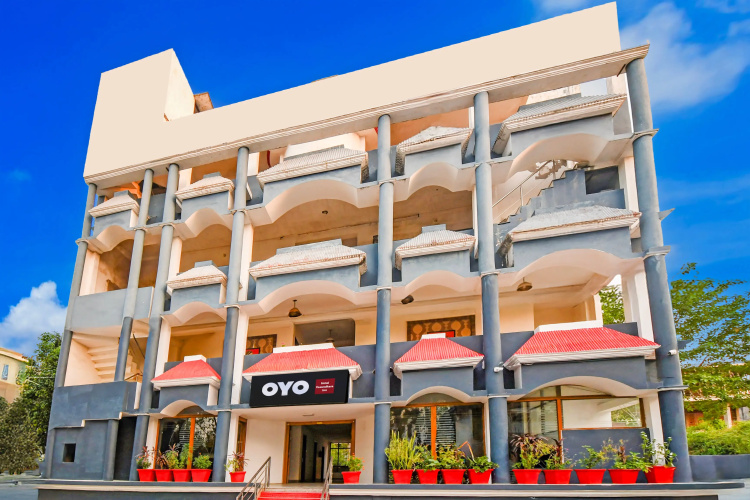 OYO Flagship hotel vasundhara inn