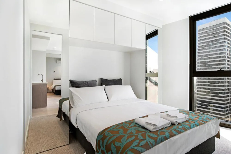 IfStays EQ Tower Apartment