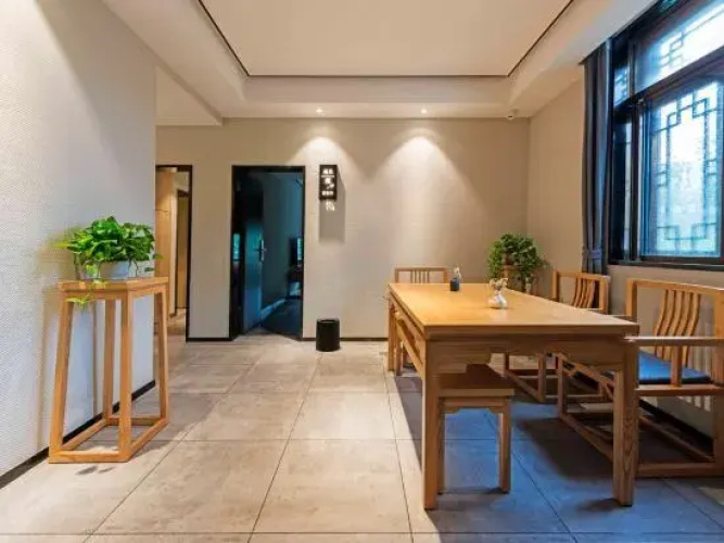 Taicang Meet Inn