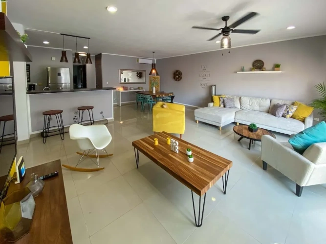 Deluxe Apartment
