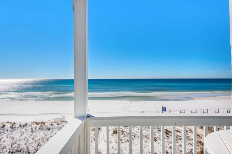 Pointe of View