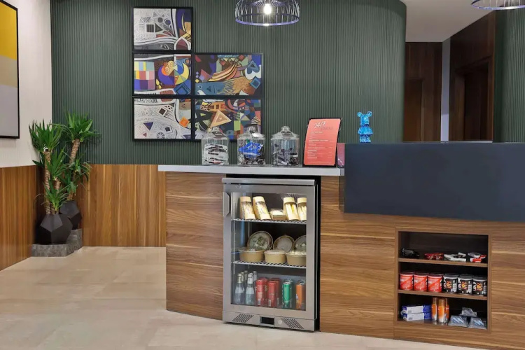 Hampton By Hilton Neom Community 2