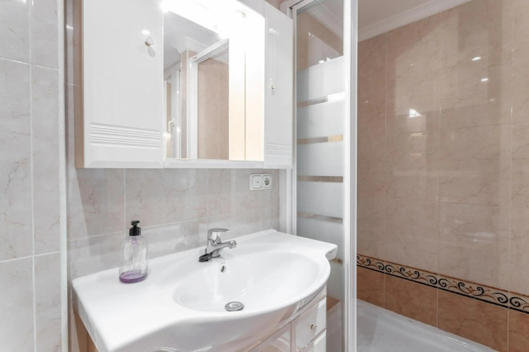 A410 Frontlilne Apartment