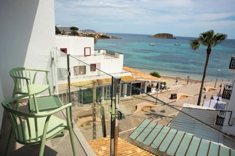 Standard Double room with sea view
