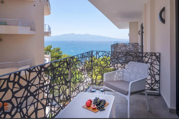 Glow Boutique Hotel & Suites