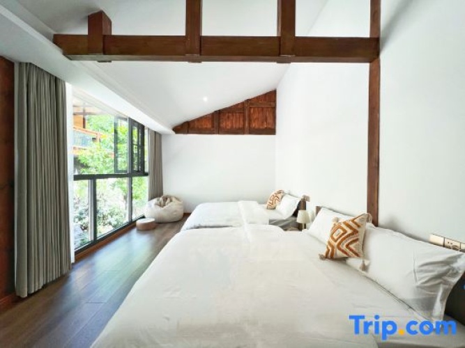 Family Suite with mountain view