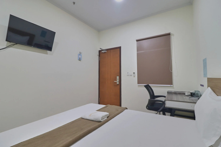 Aranis Hotel