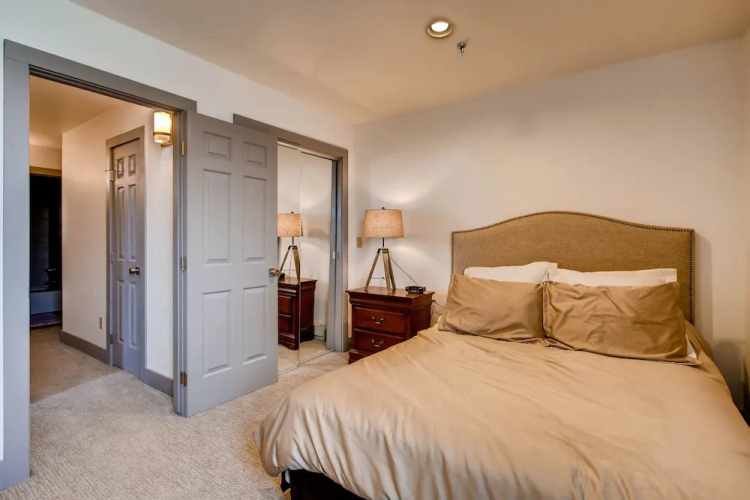Mountain Plaza - 3 Br Condo