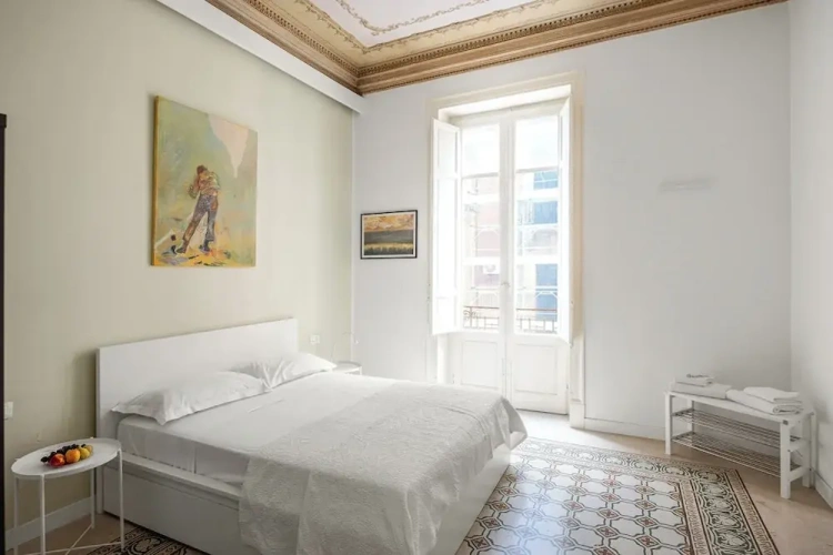 Deluxe Triple room with city view