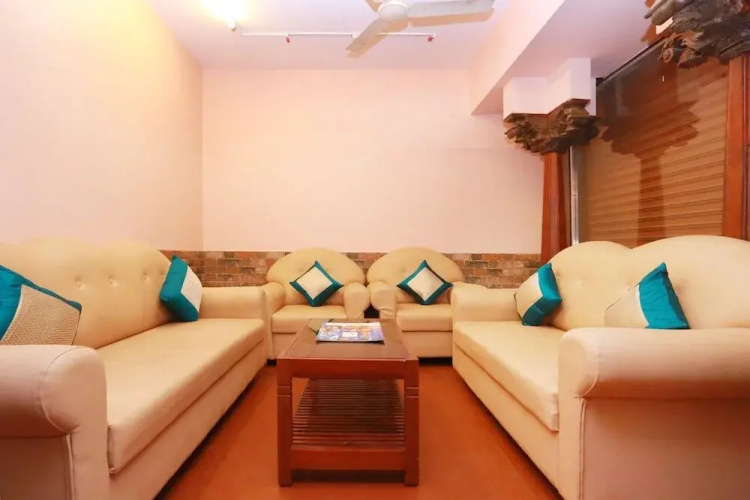 Hotel River Moon by OYO Rooms