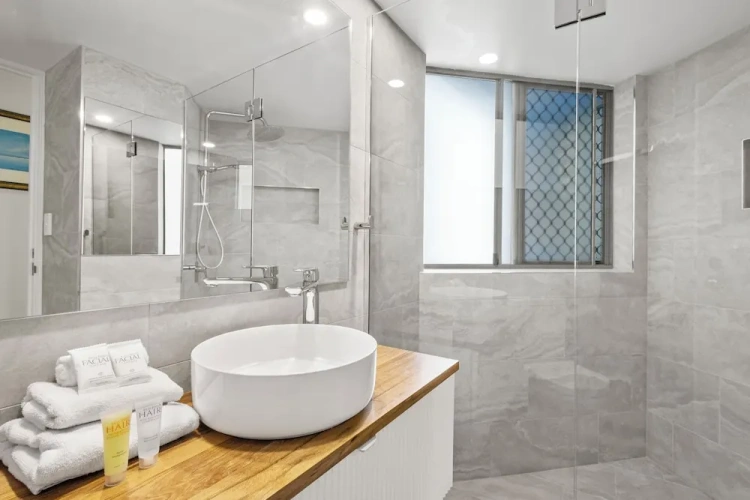 2 Bedrooms Premium Apartment