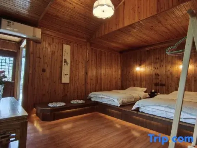 Standard room with balcony