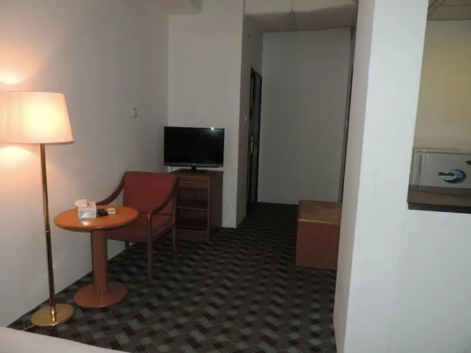 Seef Loft