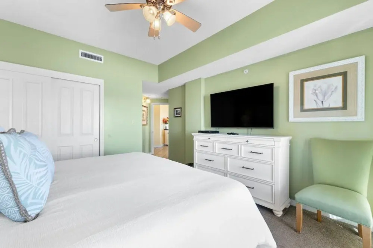 The Palms West 311