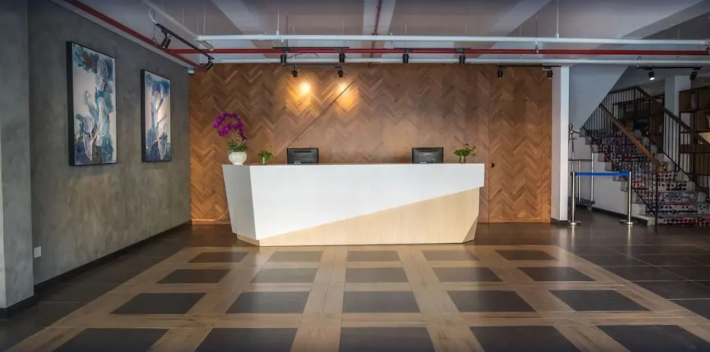 3-Plus Hotel
