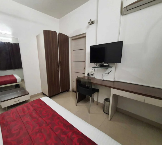 Hotel Bhooshan