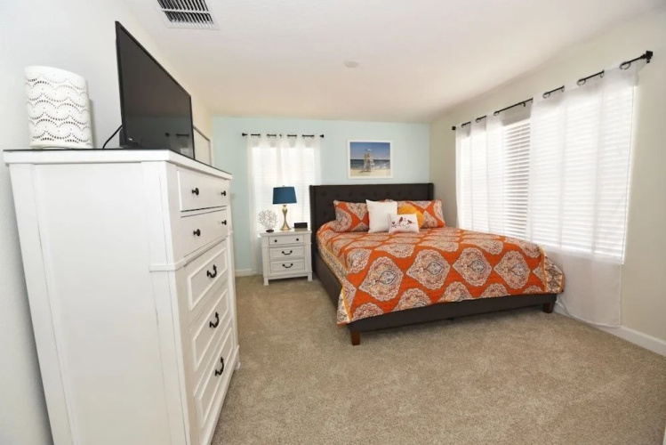 1586 Moon Valley Drive