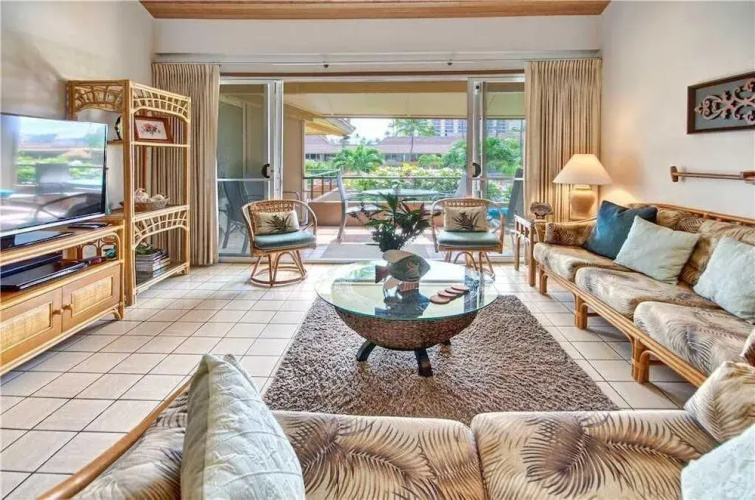 Maui Kaanapali Villas D275 by RedAwning