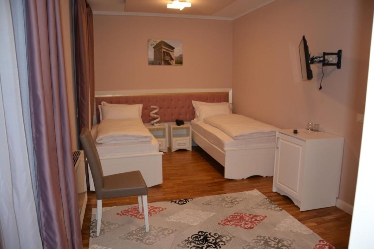 Standard Single room with garden view