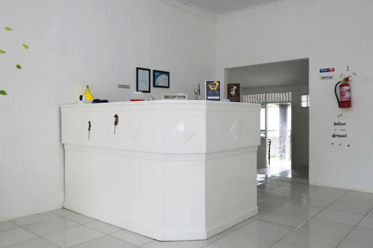 Dewi Residence 1