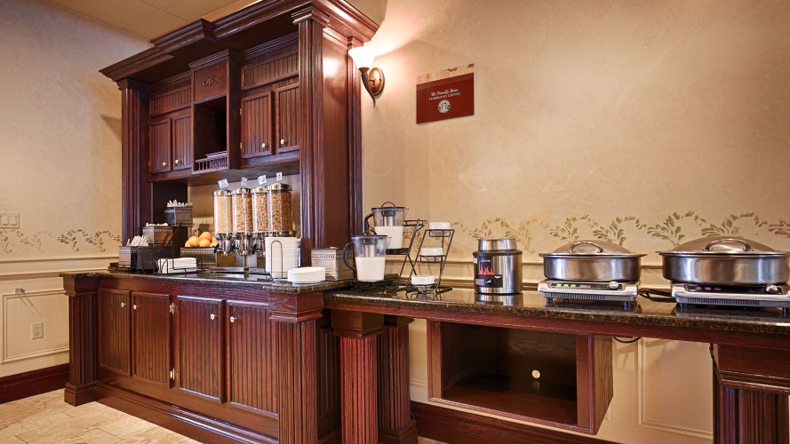 Best Western Plus Orillia Hotel photo 29