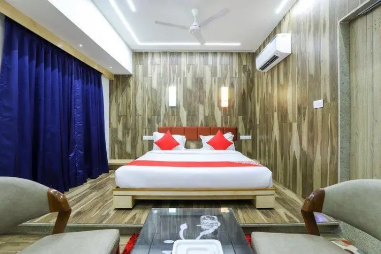 CAPITAL O 64343 Hotel Blueberry