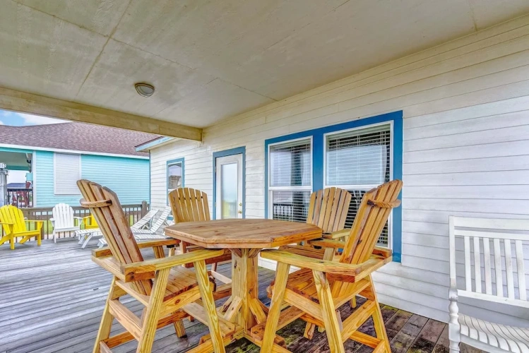 3 Bedrooms Cottage