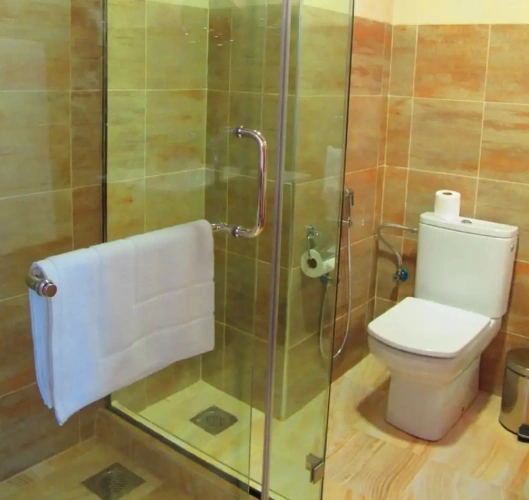 2 Bedrooms Apartment with balcony and with city view
