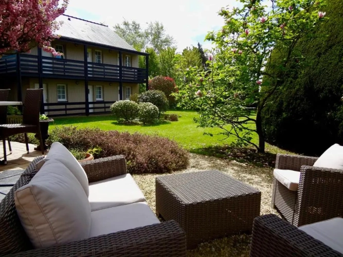 Standard Double room with garden view