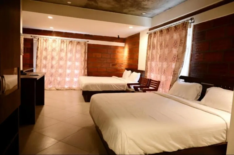 Deluxe Suite