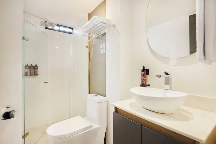Hotel Attic 33