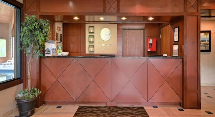 Comfort Inn Marshall