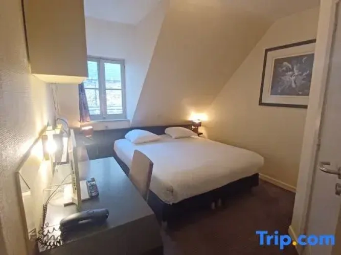 Economy room