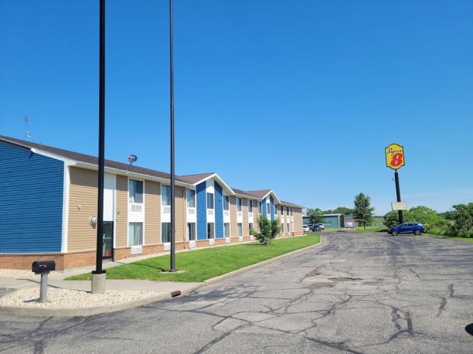 Super 8 Portage - Portage, WI
