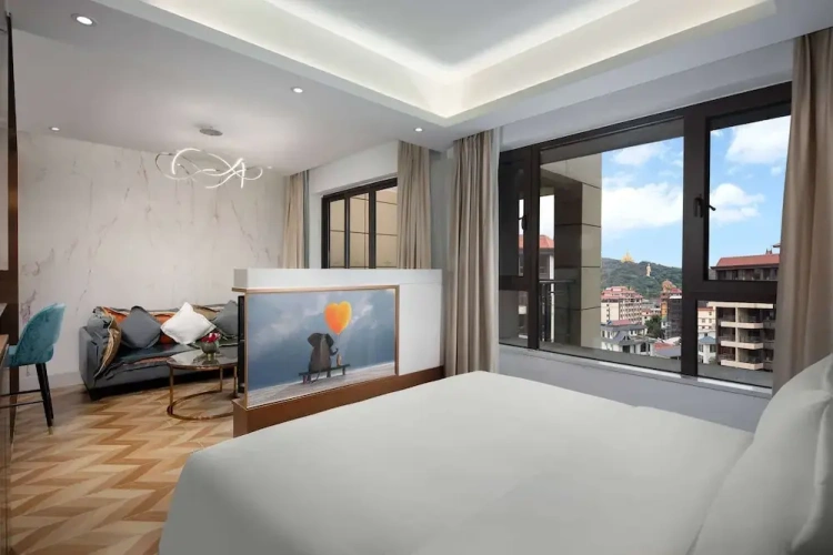 Double Suite