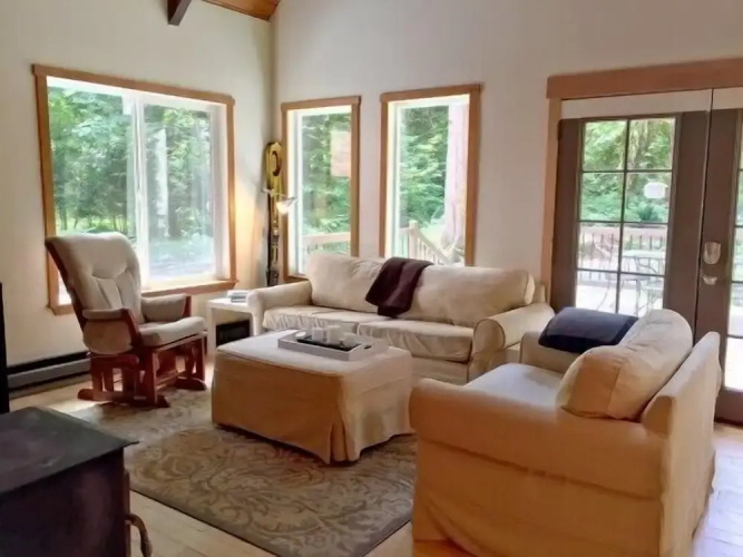 Glacier Holiday Chalet BL49769719018