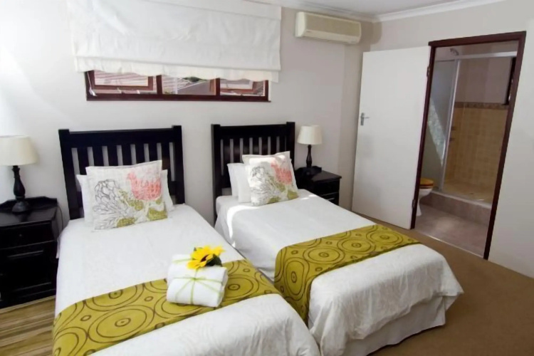 Boma Lodge