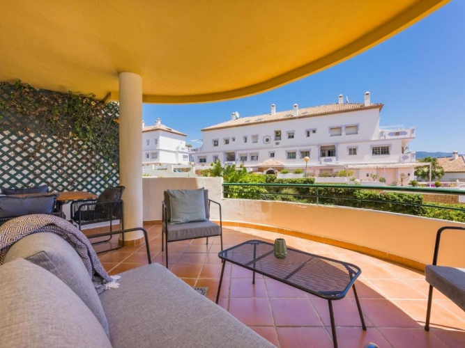 3 Bedrooms Apartment