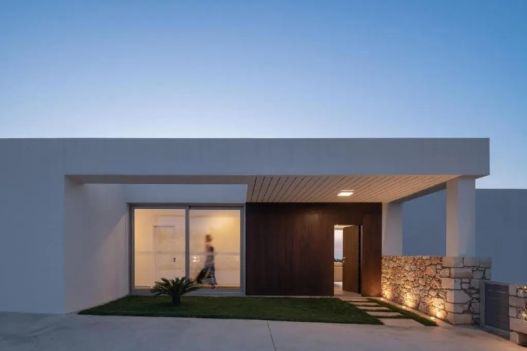 Margaret Villa, featuring a Heated Spa Whirlpool, By ThinkVilla