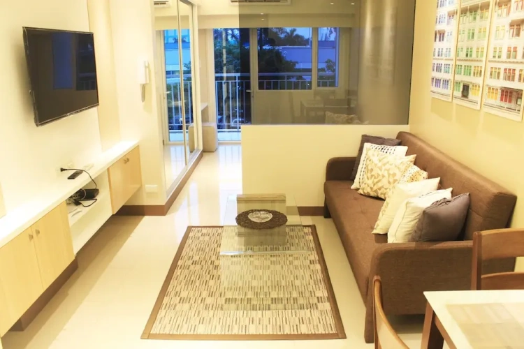 Standard Double room with city view